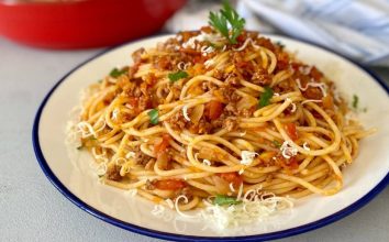 Bolonez Soslu Spagetti