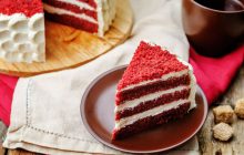 Red Velvet (Kadife Dokulu, Kırmızı) Pasta