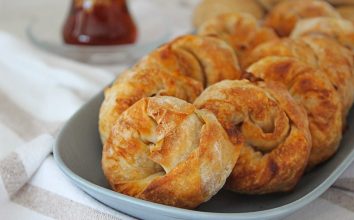 Patatesli Börek